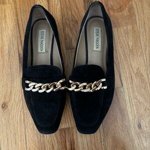 Steve Madden Black Flats with Gold Chain Accent